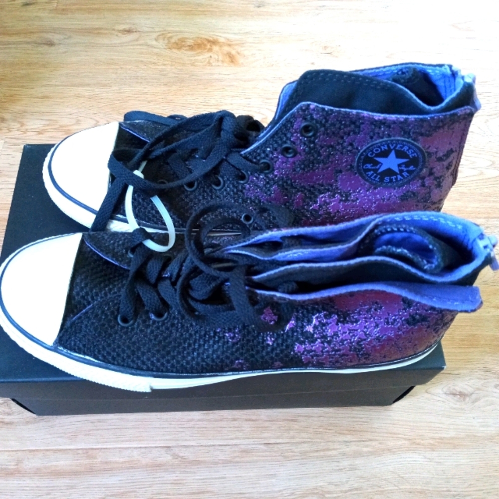 🔥NWT RARE Converse ⭐ Chuck Taylor Sneakers (W)